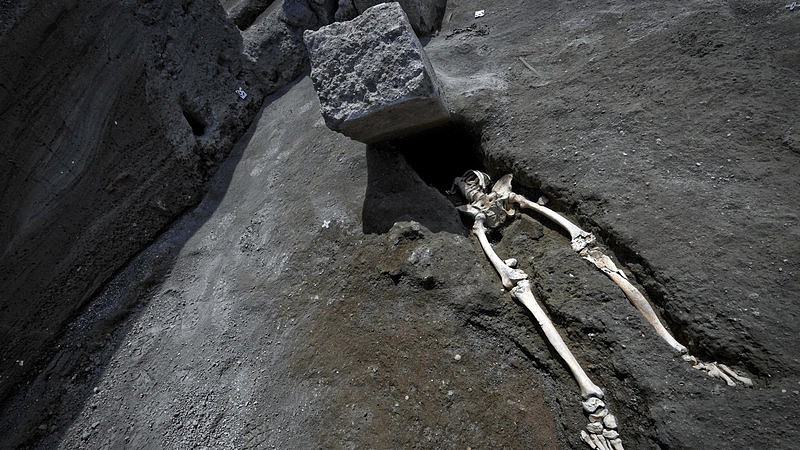 New Excavation At Pompeii Uncovers Victim Crushed By Massive Rock.jpeg